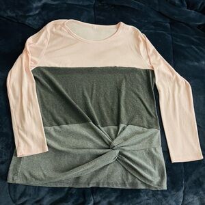 Colorblock Twist Front Long Sleeve Top